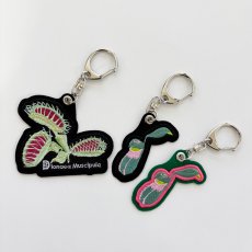 画像5: CYNCA ワッペンキーホルダー ウツボカズラ (5)